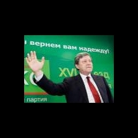 Основателю "Яблоко" проведено стентирование сосудов сердца